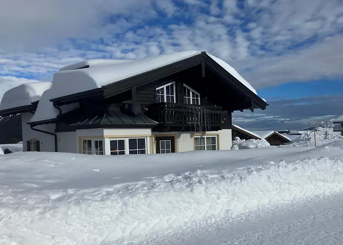 Haus 129 3 شقة كريمل